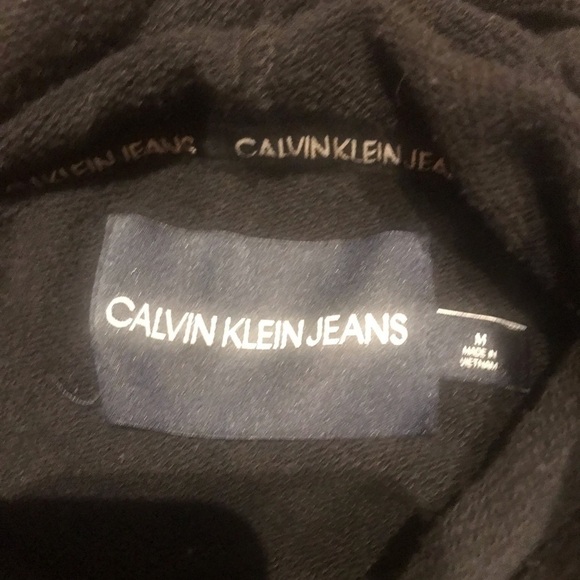 Calvin Klein  crop hoodie sweater​​​​​​​​ - Picture 2 of 3